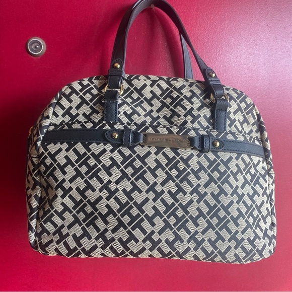 Tommy Hilfiger Handbags - Tommy Hilfiger sharp Black and Cream canvas monogram spacious satchel